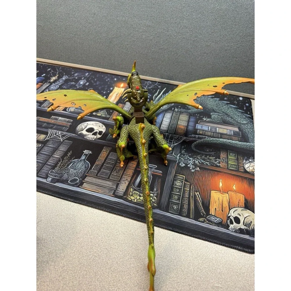 2003 Mega Bloks Krystal Wars Marader Cliff Dragon #9885 Green and Gold
